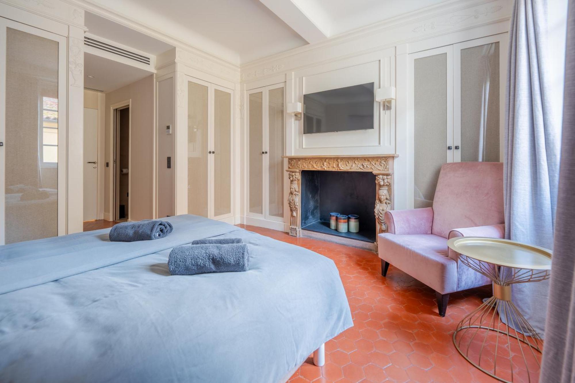 Superior Double Room,1563549208:JPEG