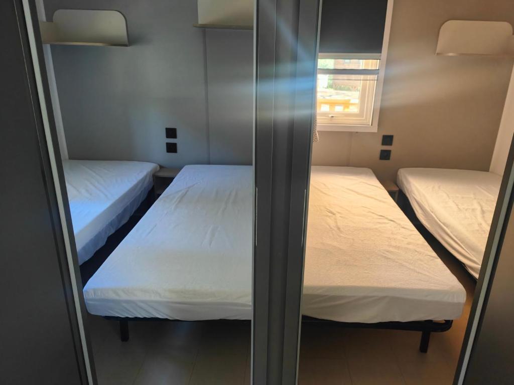 Three Bedroom Mobile Home Diana